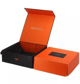 Custom Logo Printed Collapsible Gift Box With Magnetic Flap Closure Extra Large Folding Gift Wrapped Box With Magnetoc Lid