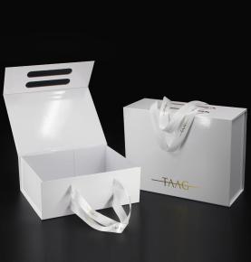 Custom Magnetic Wedding Bridesmaid Box White Cardboard Folding Packaging Glossy Lamination Gift Boxes With Ribbon Handle