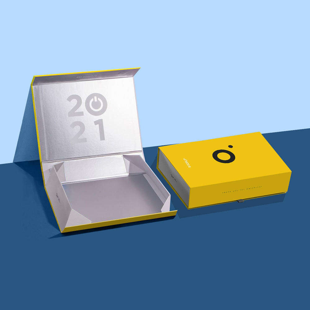 Custom <a href=https://custompackcn.com/paper-gift-boxes.html target='_blank'>gift box</a>.jpg