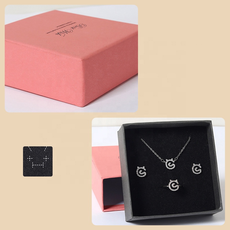 Luxurious Jewelry <a href=https://custompackcn.com/paper-gift-boxes.html target='_blank'>gift box</a>.jpg